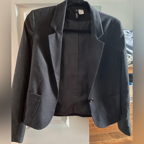 Black Blazer - Picture 2 of 7